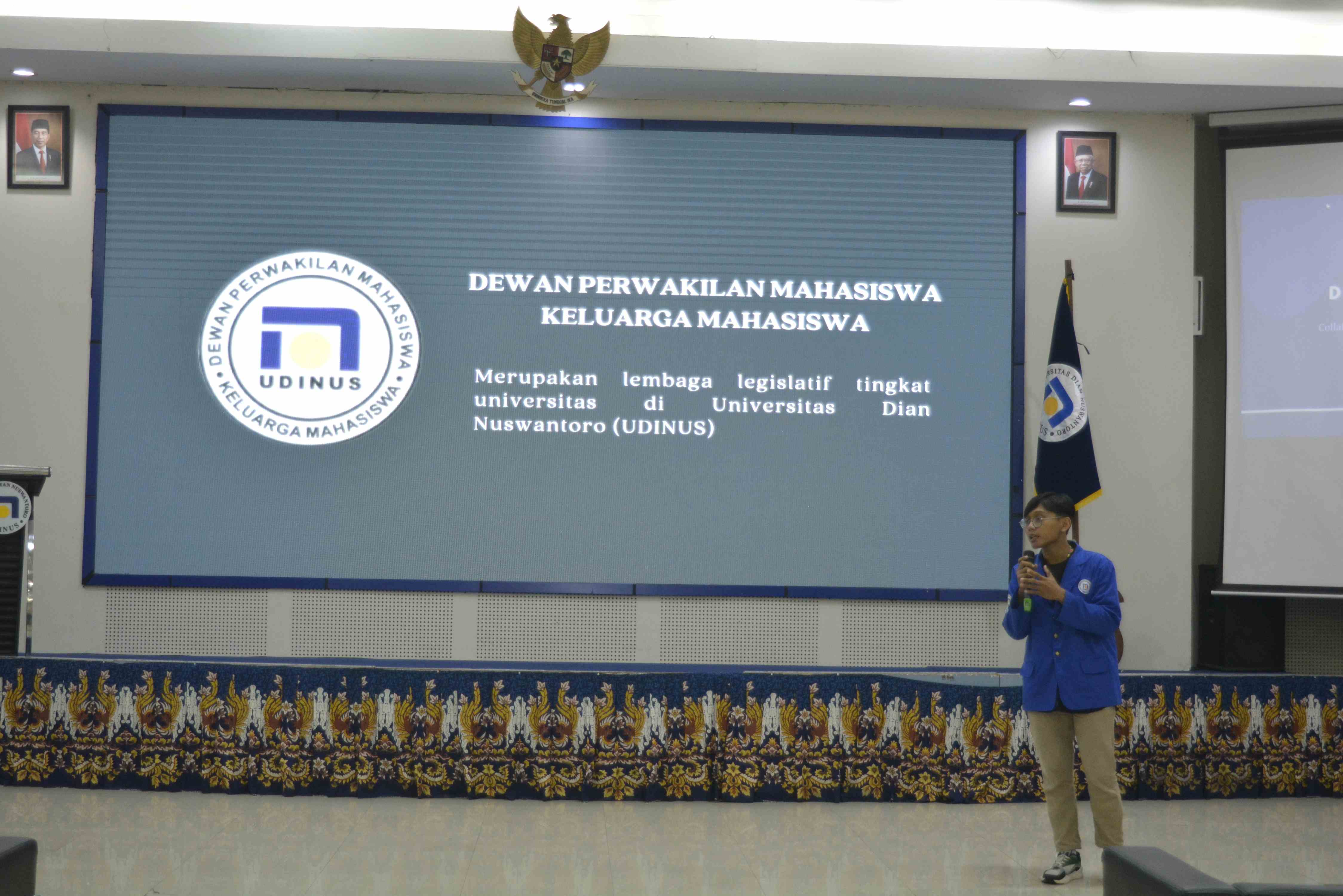 Pemaparan materi oleh DPM KM